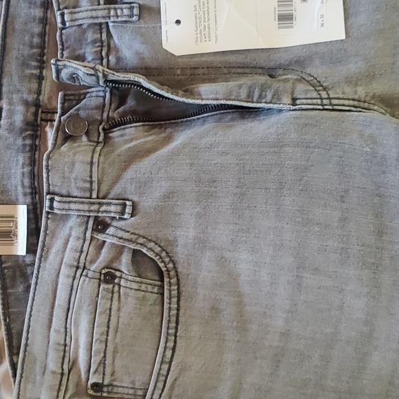 Levis 514s - Picture 3 of 5